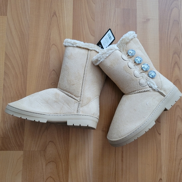 Bebe Little Girl's Size 13, 1, 2 Fur Lined Winter Boot with Rhinestone Details - Picture 5 of 12